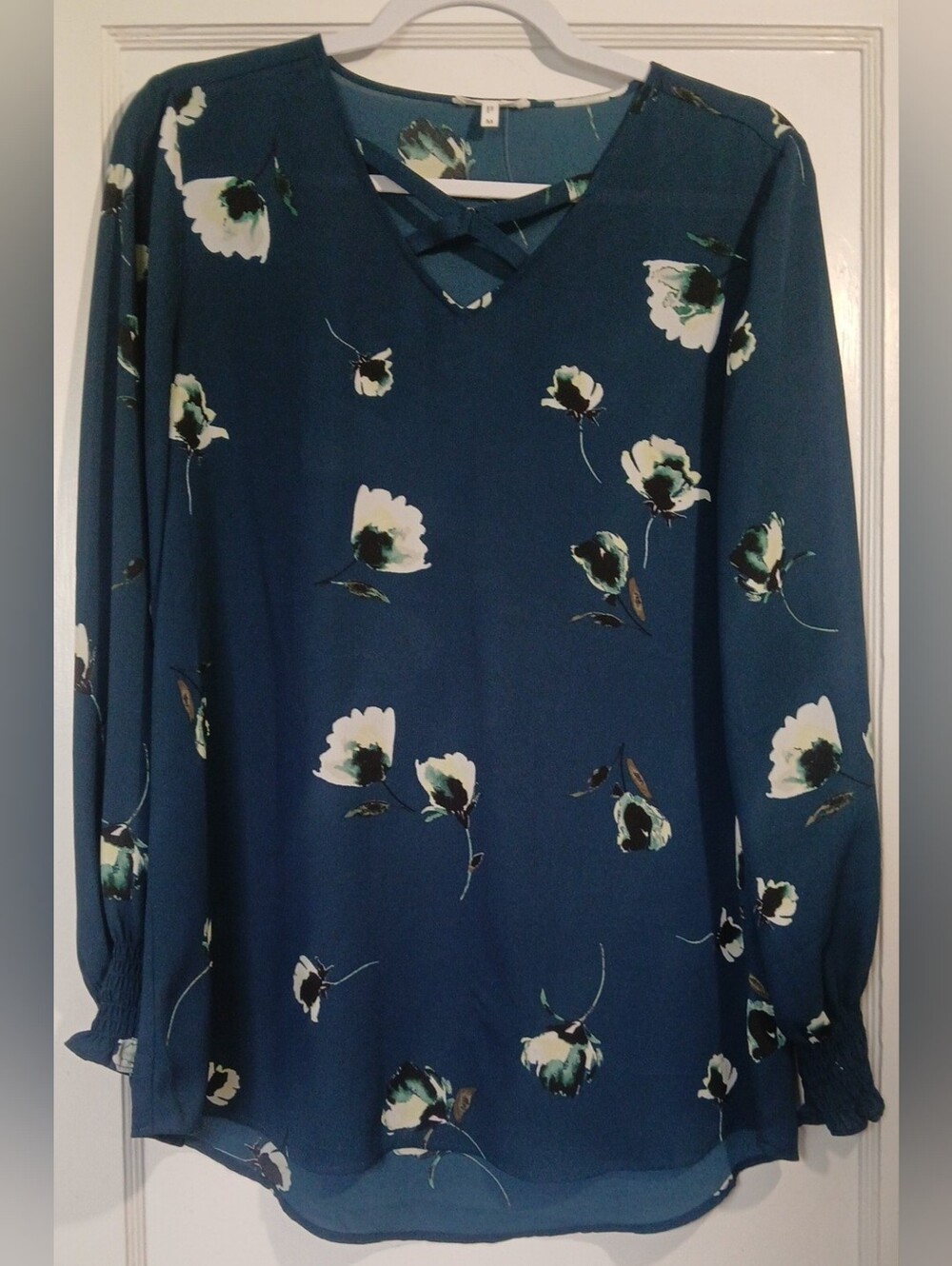 Maurices Teal Floral Crisscross V-Neck Blouse NWOT
